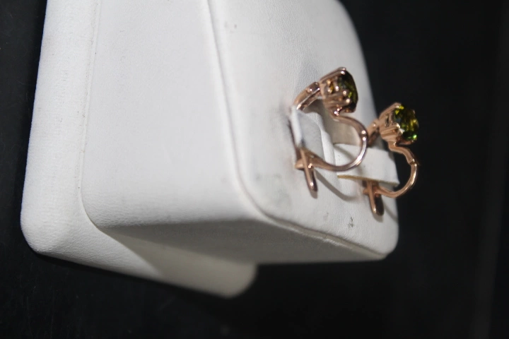 Серьги золотые с камнями  585 проба 3,40 гр 1,5 гр ФМ
