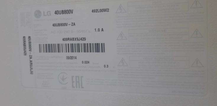 Телевизор LG 40UB800V