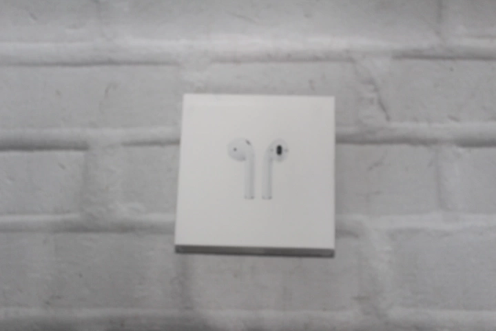 Наушники Apple AirPods