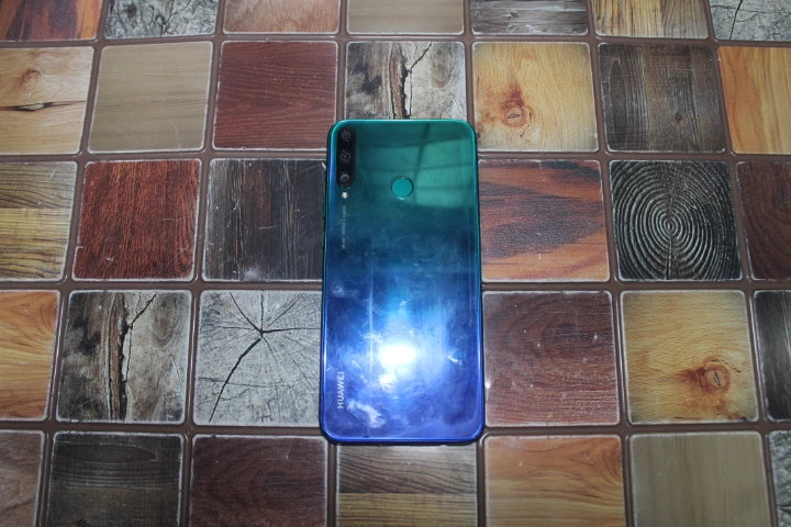 Смартфон HUAWEI P40 lite E 64Gb