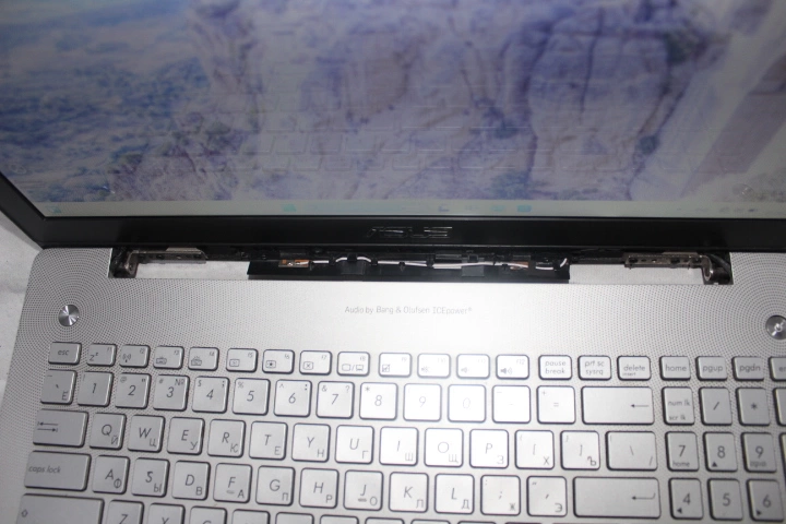 Ноутбук Asus Core i5-4200H/2.80Ghz/6GB/HDD125/GeForce850M