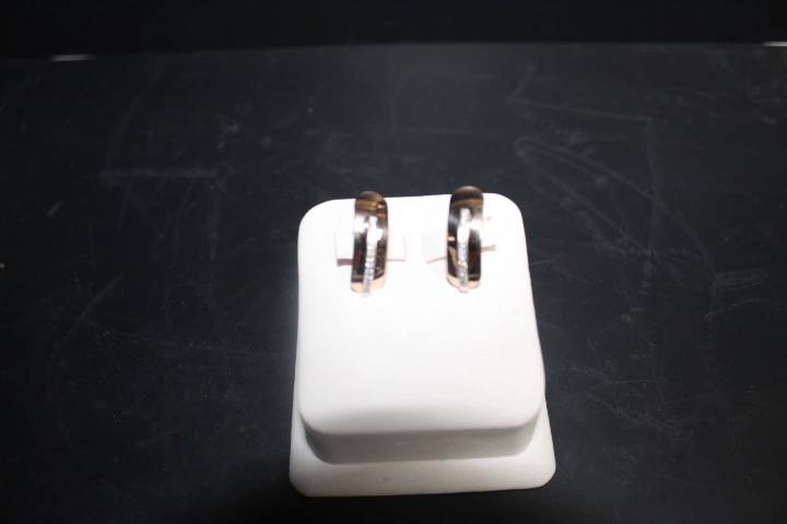 Серьги  золотые 585 проба 3,86 гр. 1,5 см. (ФМ)