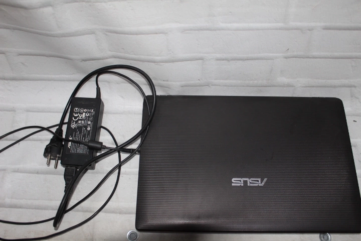 Ноутбук Asus i3 2310M 2.1GHz/DDR3 3Gb/HDD500/GT520M