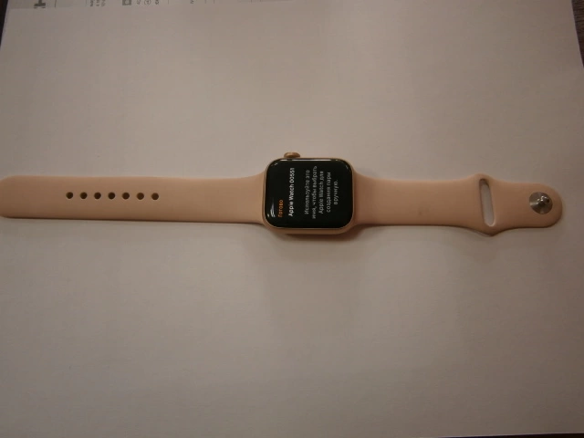 Часы наручные Apple Watch SE 40mm