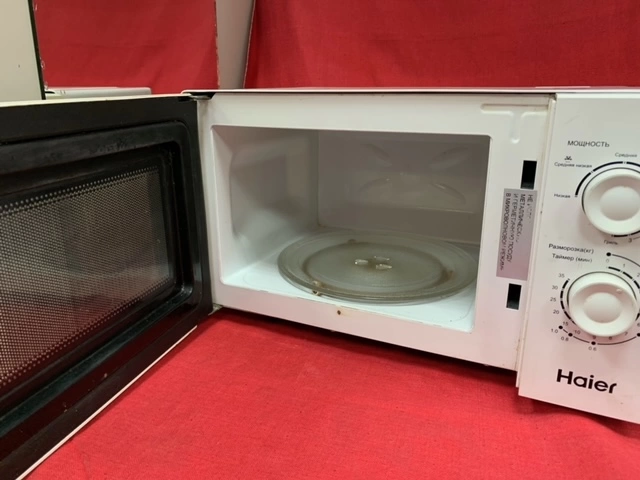 Микроволновая печь Haier HMX-MG207W