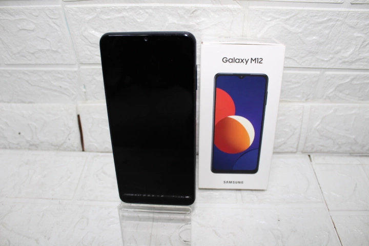 Смартфон Samsung Galaxy M12 3/32 ГБ