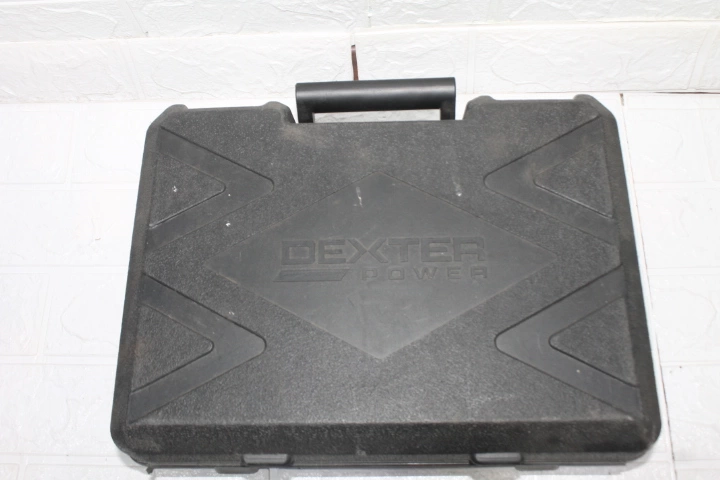 Шуруповерт Dexter IC144CD
