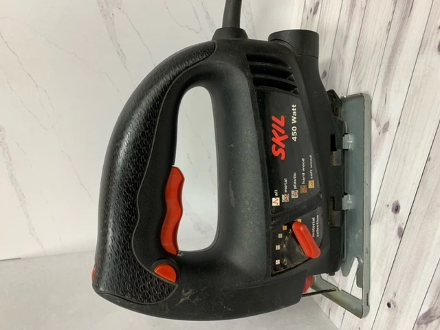 Электролобзик Skil 4300