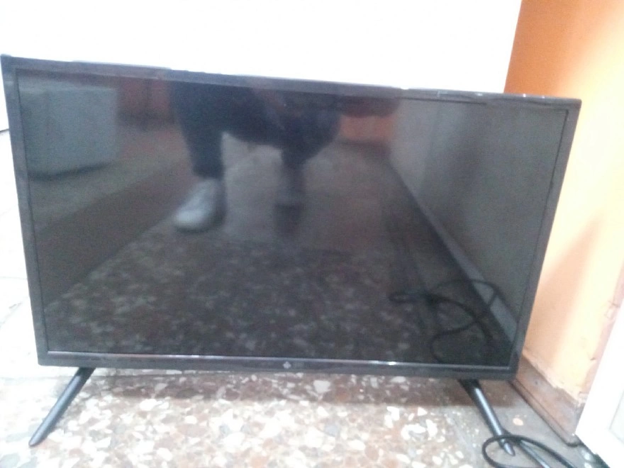 Телевизор Dexp H24F7000E черный