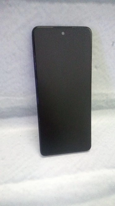 Телефон мобильный Realme RMX3760