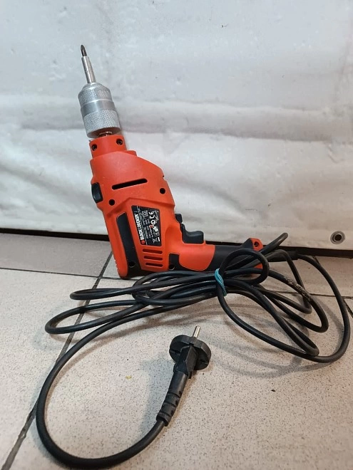 Дрель ударная BLACK & DECKER KR55CRE. 