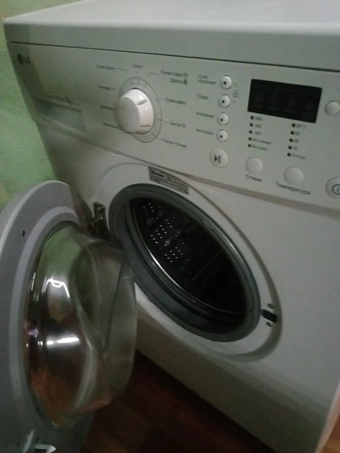 Стиральная машина LG M1091LD1