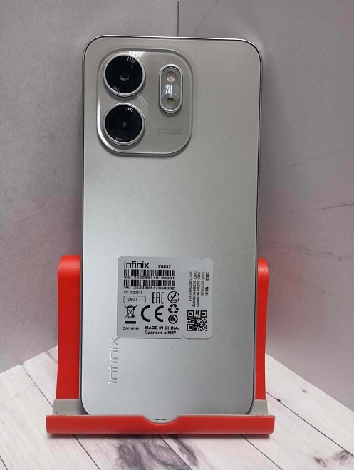 Смартфон Infinix SMART 9