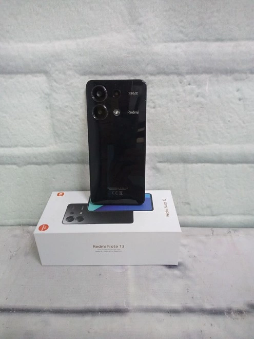 Смартфон Xiaomi Redmi note 13/8/256