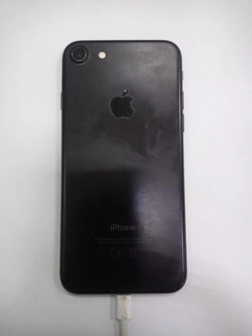 Смартфон Apple iPhone 7 32GB