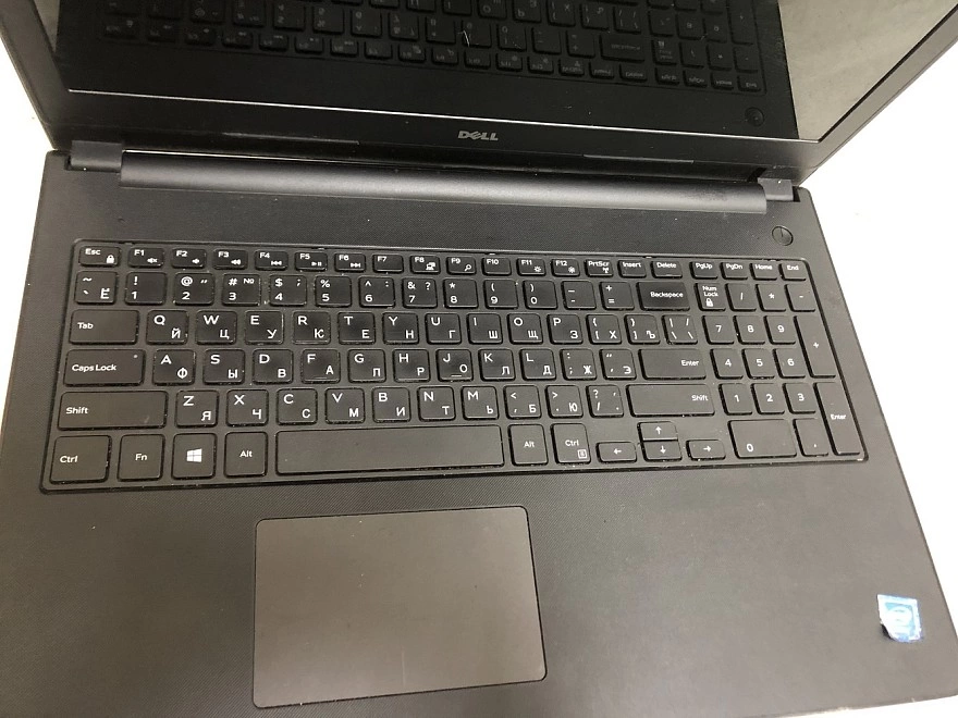 Ноутбук Dell Celeron N3060 2/2 по 1,6Ghz/ОЗУ 4/SSD 256Gb/Gr 1Gb