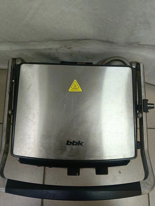 Гриль BBK BEG2002