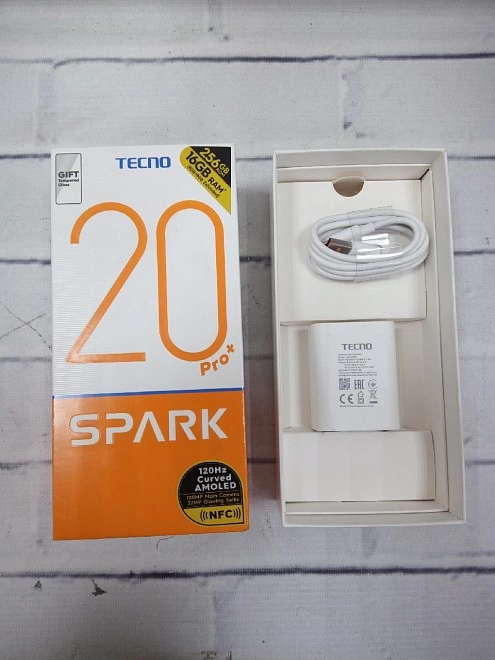 Смартфон TECNO SPARK 20 Pro+ 256 ГБ