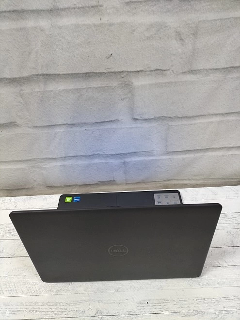 Ноутбук Dell Intel i5-1135G7/2.4GHz/8озу/256ssd/mx330/irisXe