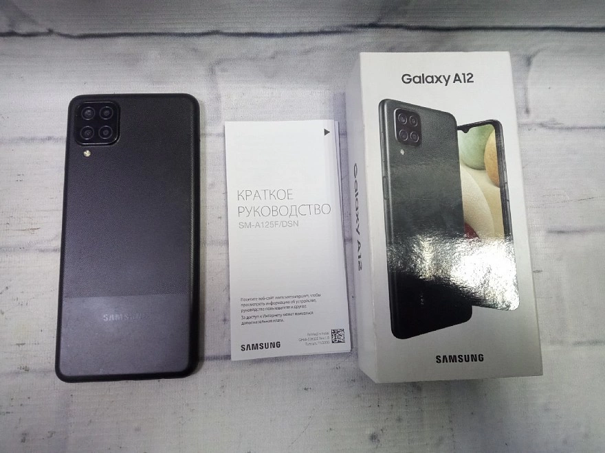 Смартфон Samsung Galaxy A12