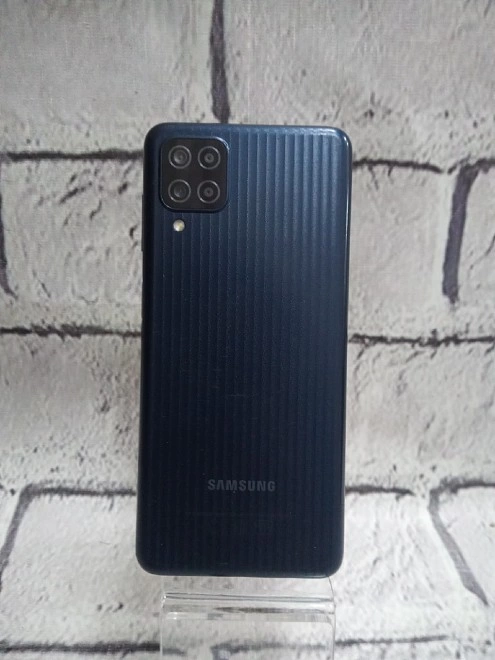 Смартфон Samsung Galaxy M12 32 ГБ