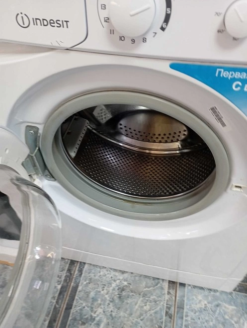 Стиральная машина Indesit EWSC51051