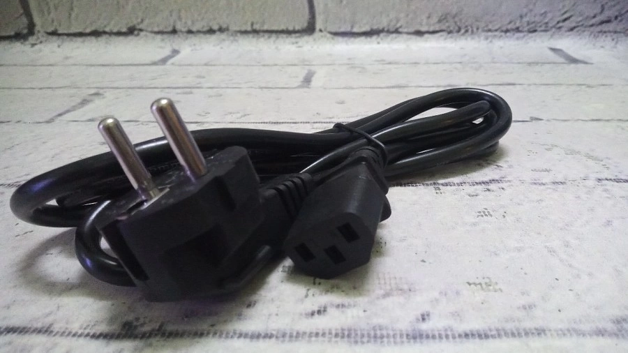 Сетевой кабель 220V DiSon  для компьютера