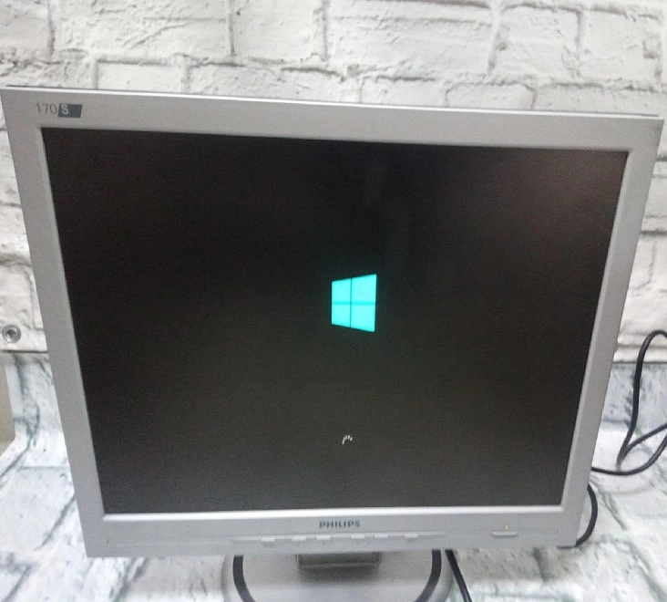 Монитор PHILIPS 170S