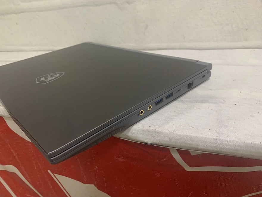 Ноутбук MSi i5-12450H 8/12 по 2,0 Ghz/ОЗУ 8Gb/SSD 512/GF 3050