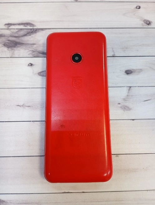 Телефон мобильный PHILIPS Xenium E172
