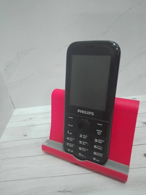 Телефон мобильный PHILIPS Xenium E160