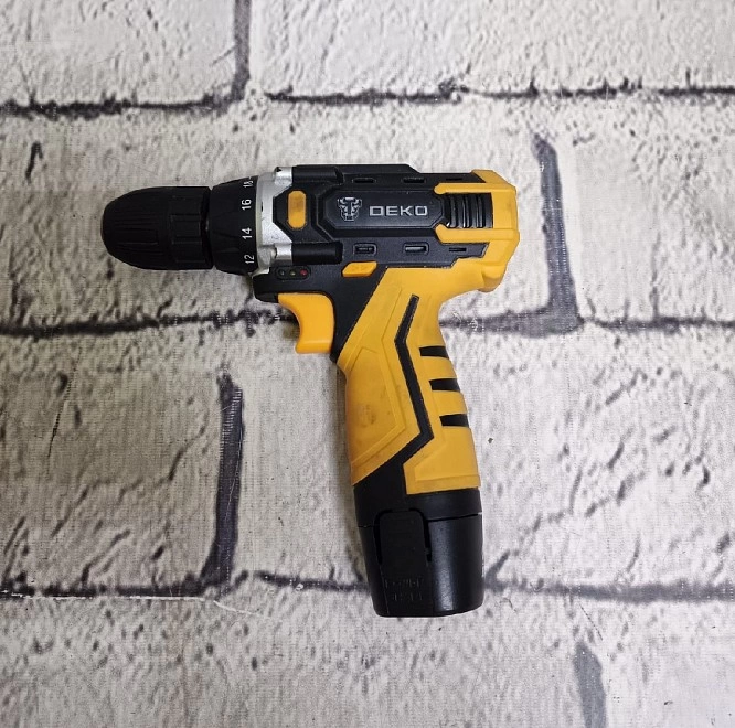 Шуруповерт DEKO dcd12fu
