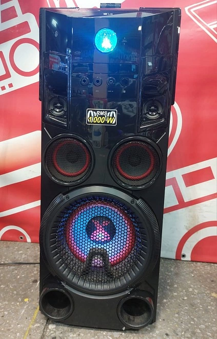 Портативная акустика LG OМ7560