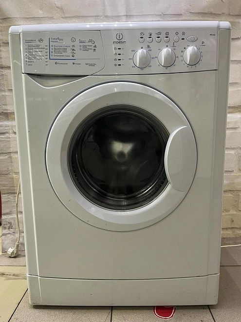 Стиральная машина Indesit WIL 103