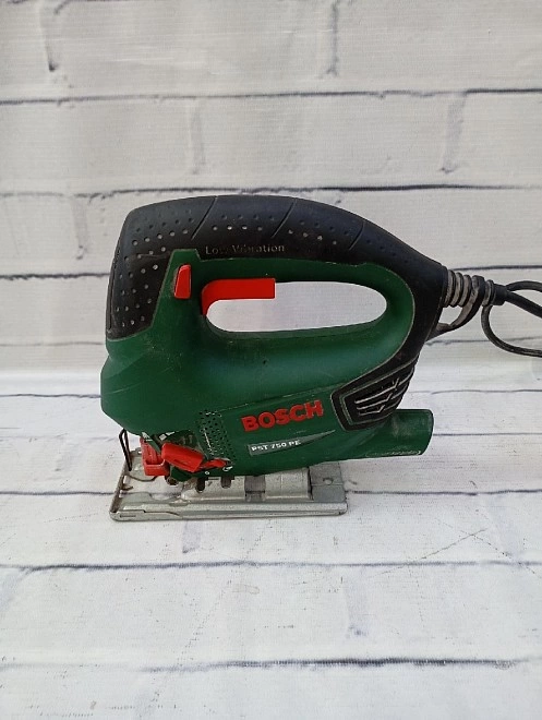 Электролобзик Bosch PST 750 PE