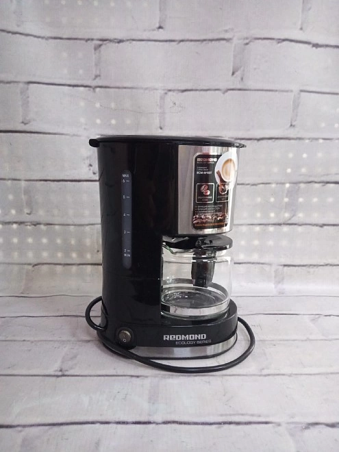 Кофеварка Redmond RCM-M1507