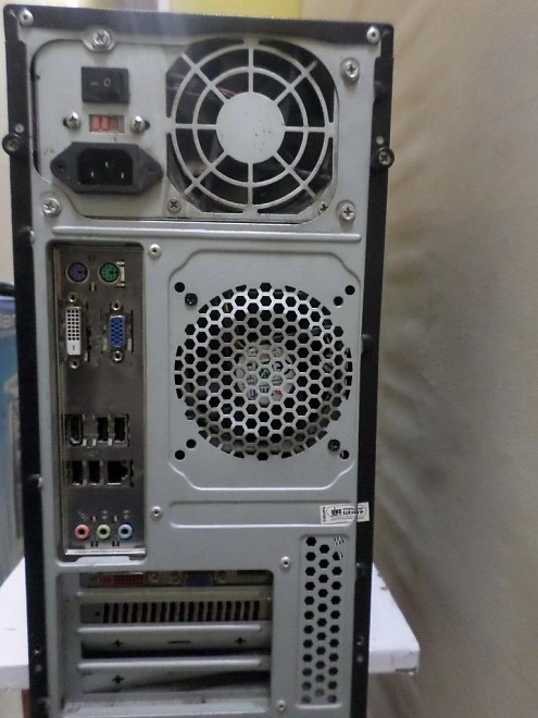 Системный блок DNS i3 3.1GHz/Нет/DDR3 4000Gb/1000Gb/AMD R HD 5700 0/DVD-ROM-CD-RW/550W