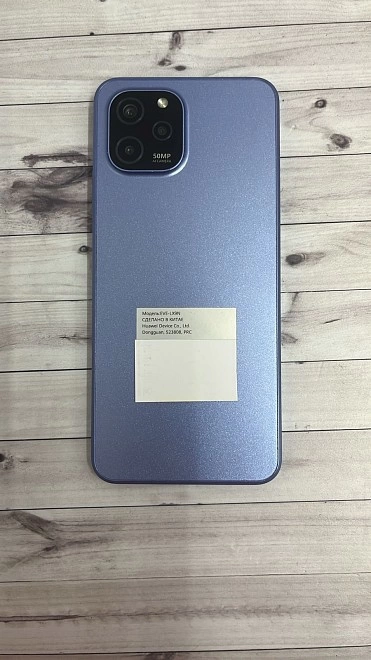 Смартфон HUAWEI nova Y61
