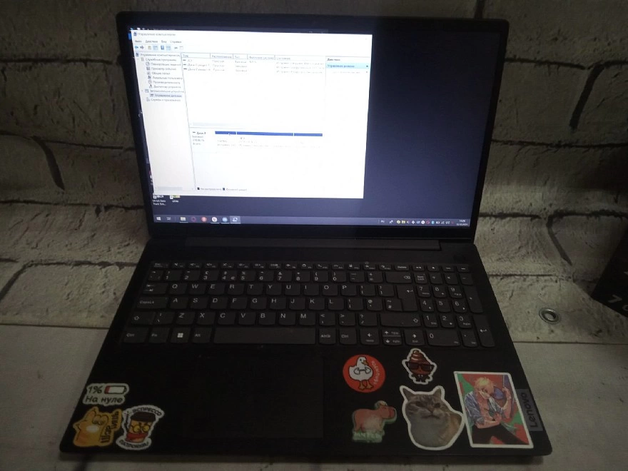 Ноутбук Lenovo Ryzen5-5500U/3.4GHz/6Gb/RadeonGraphics/243Gb