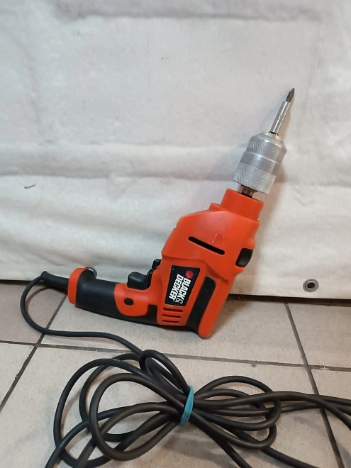 Дрель ударная BLACK & DECKER KR55CRE. 