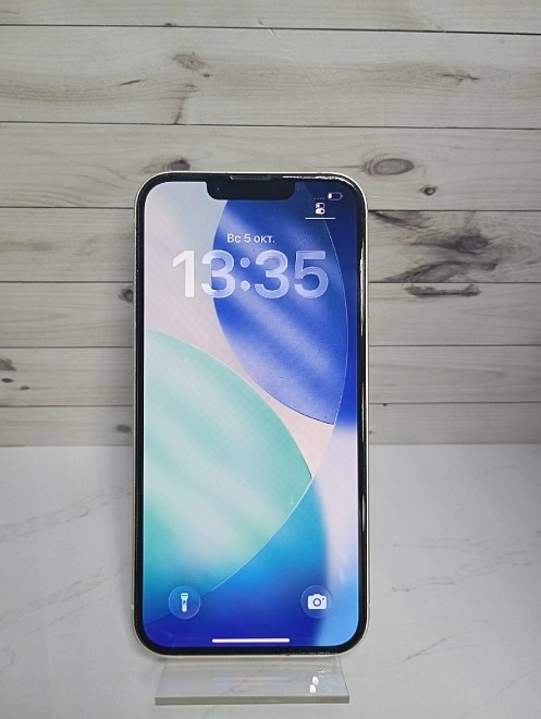 Смартфон Apple iPhone 13 128Gb Сияющая звезда
