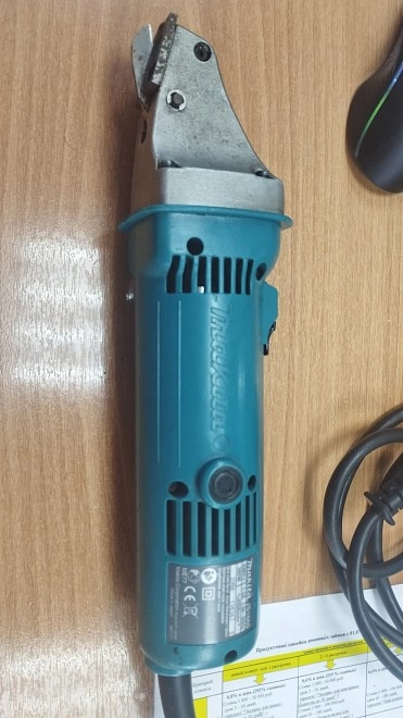 Электроножницы Makita JS 1660
