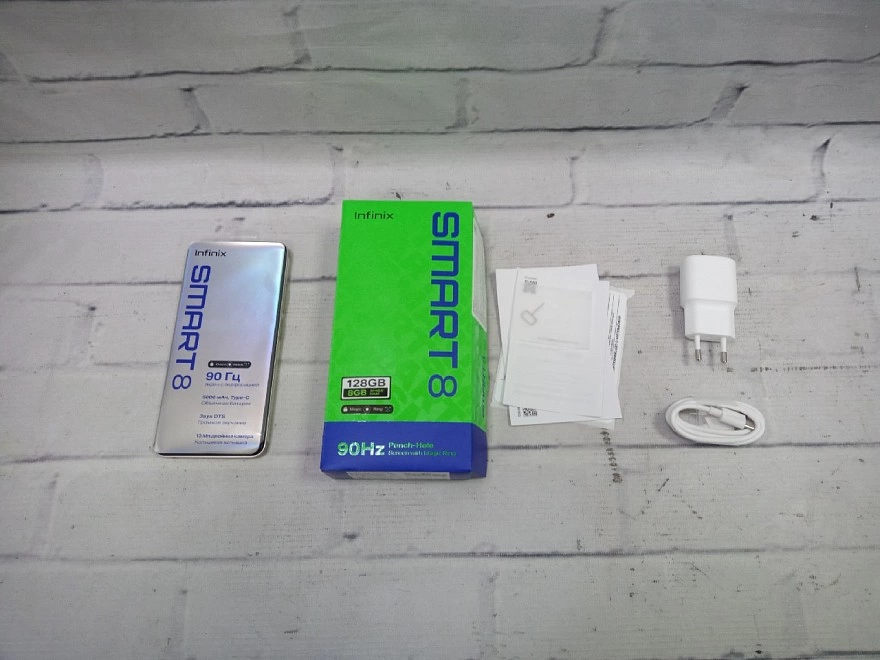 Смартфон Infinix Smart 8