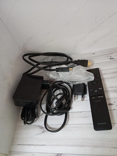 Саундбар Samsung HW-M4501