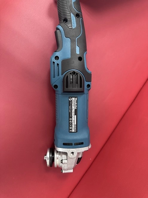 Болгарка  Makita HR 4075