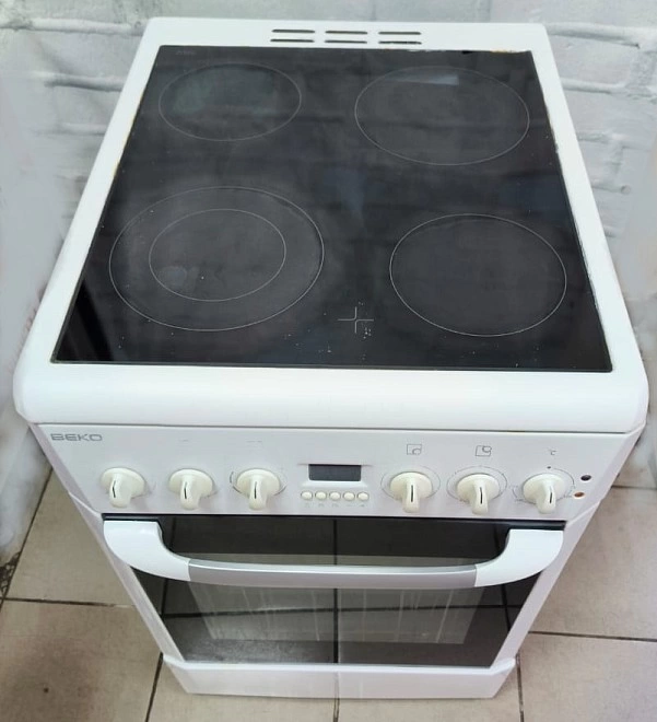 Электропечь Beko CE 58200