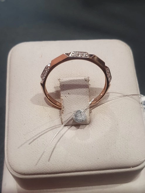 Кольцо золотое с камнями  585пр 1,59гр 18р-р ФМ