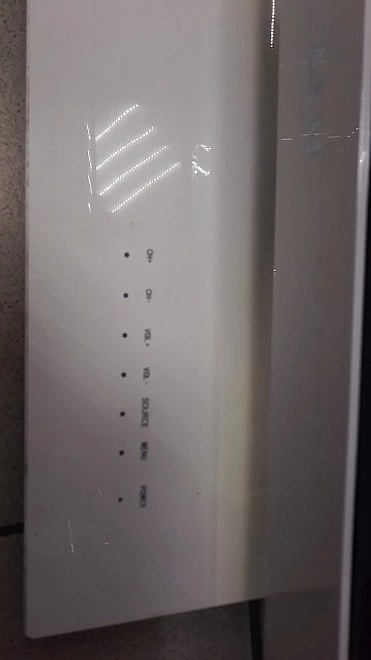 Телевизор Akai LEA-32M12W