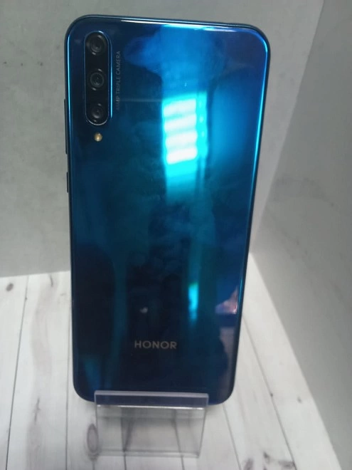 Смартфон Honor 30i 4/128Gb