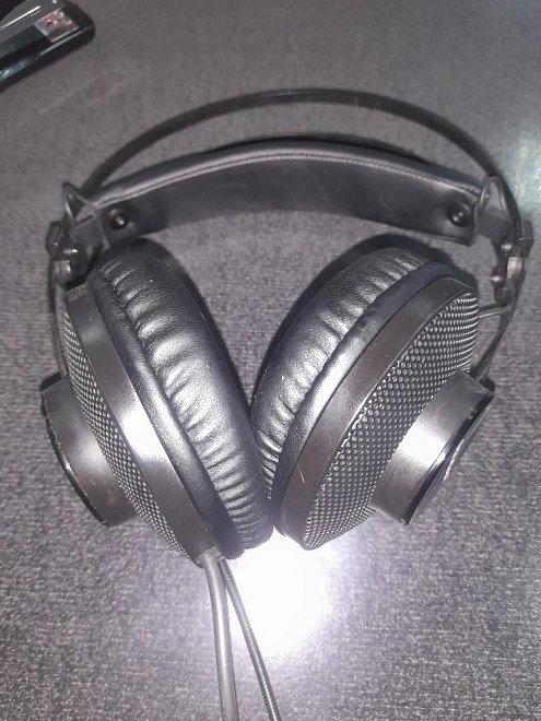 Наушники Cougar Immersa 300h 